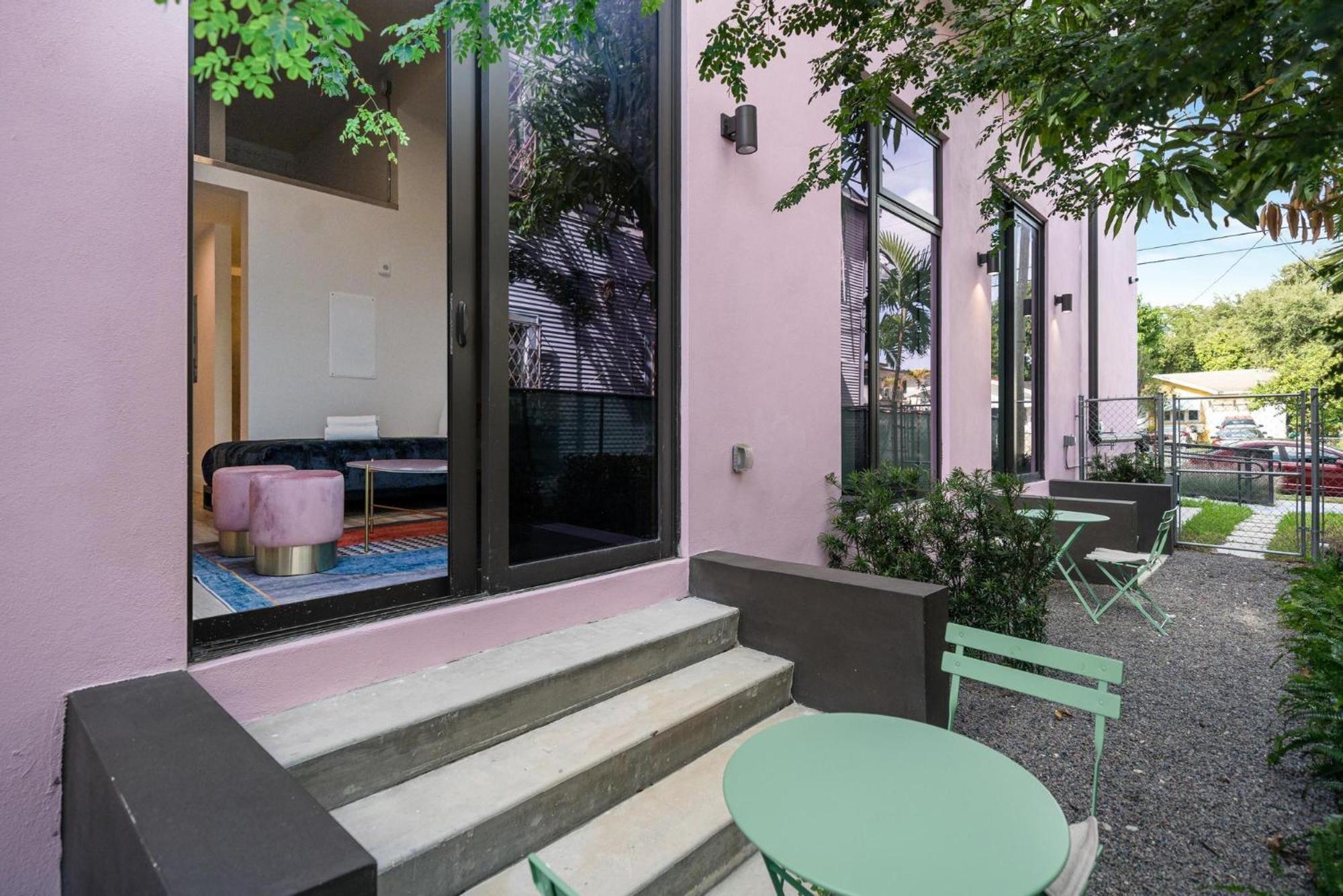 Pastel * Miami