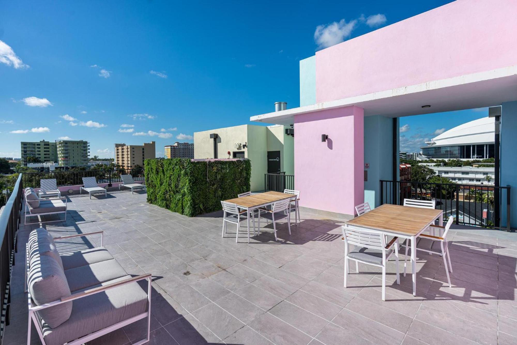 Aparthotel Pastel Miami