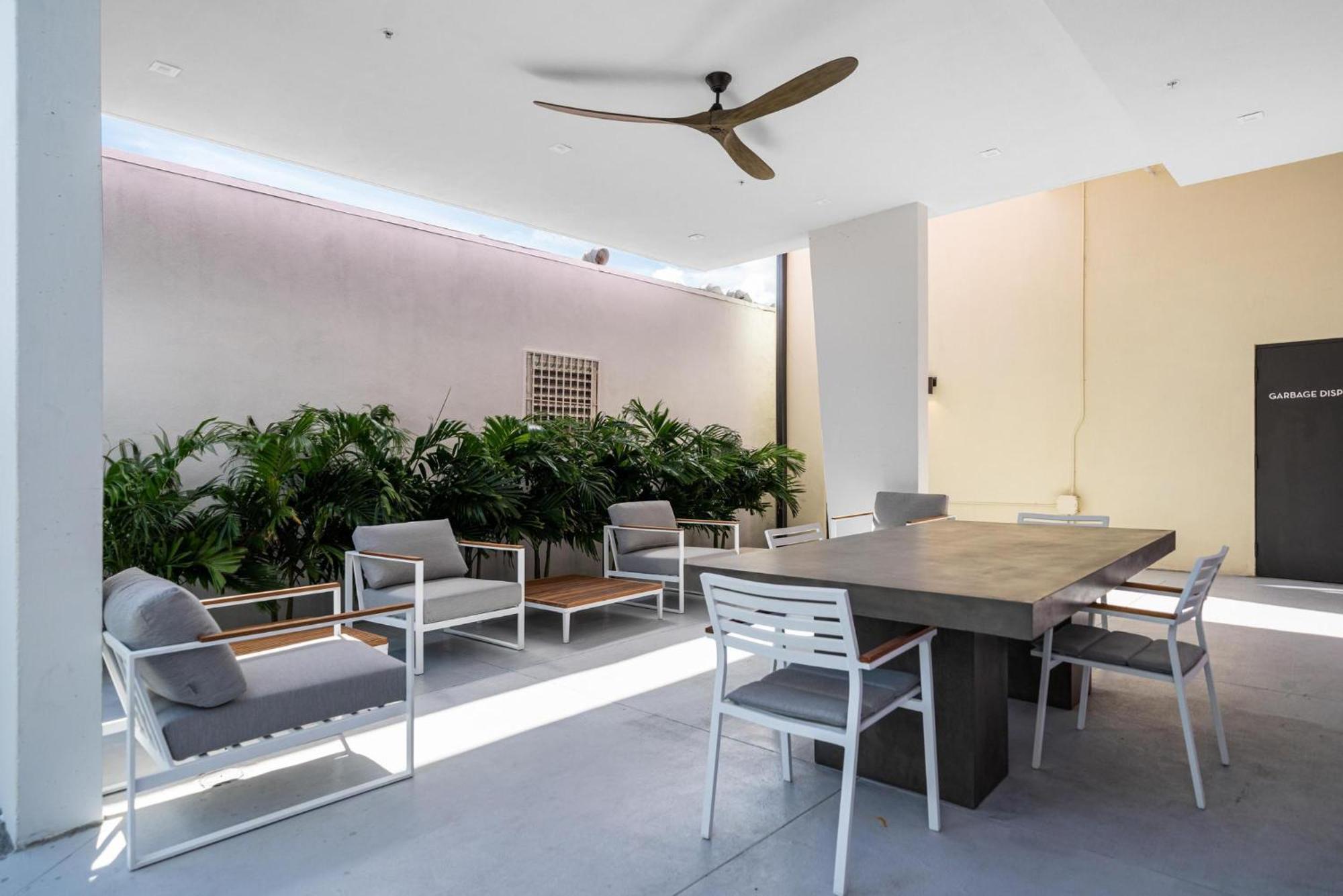 Pastel Aparthotel